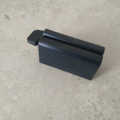 ProZone Standing Tube Squeezer W-0132 Premium Dark