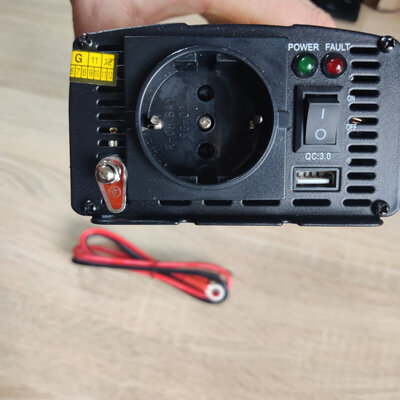 JYINS P-600/1200W 12V (pure sine wave)