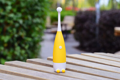 MEICH A6 Giraffe Yellow